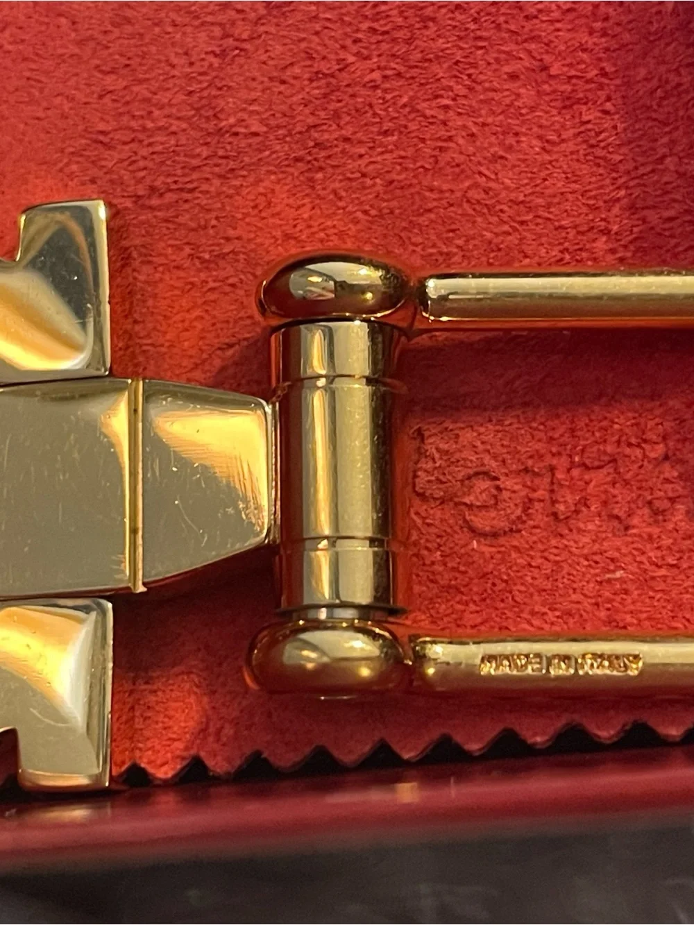 Salvatore Ferragamo Gancini Gold Key Holder Bag Charm Keychain w/ Box
